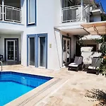 Elif Kalkan